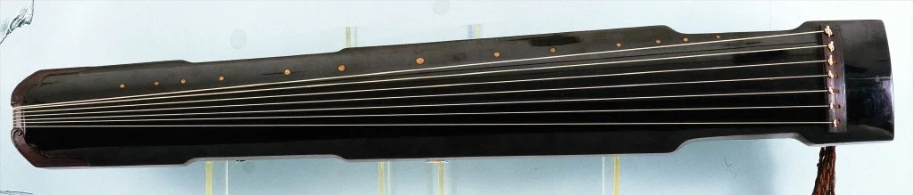 杨少五款琴·124.2厘米（三峡藏）实物照片